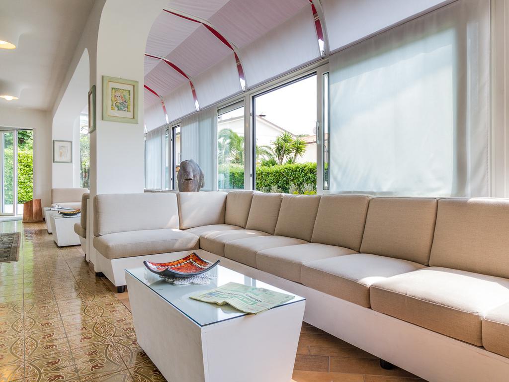 פורטה דיי מארמי Hotel Tarabella מראה חיצוני תמונה